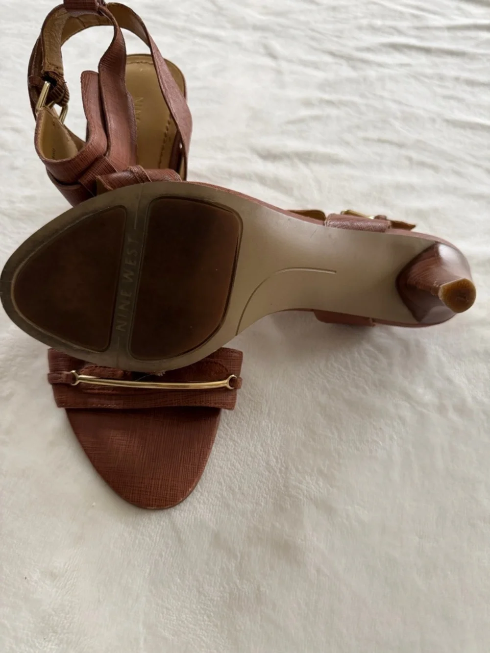 Nine West Brown T-Strap Heeled Sandals with Gold Accent - Picture 4 of 5